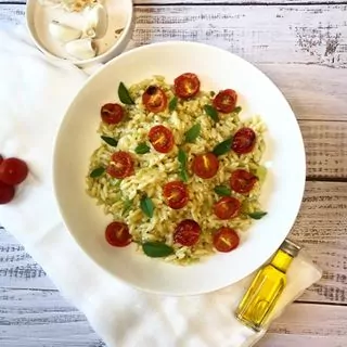 Orzo and roasted tomatoes