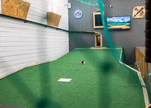 1st Base – Baseball Entertainment Centre