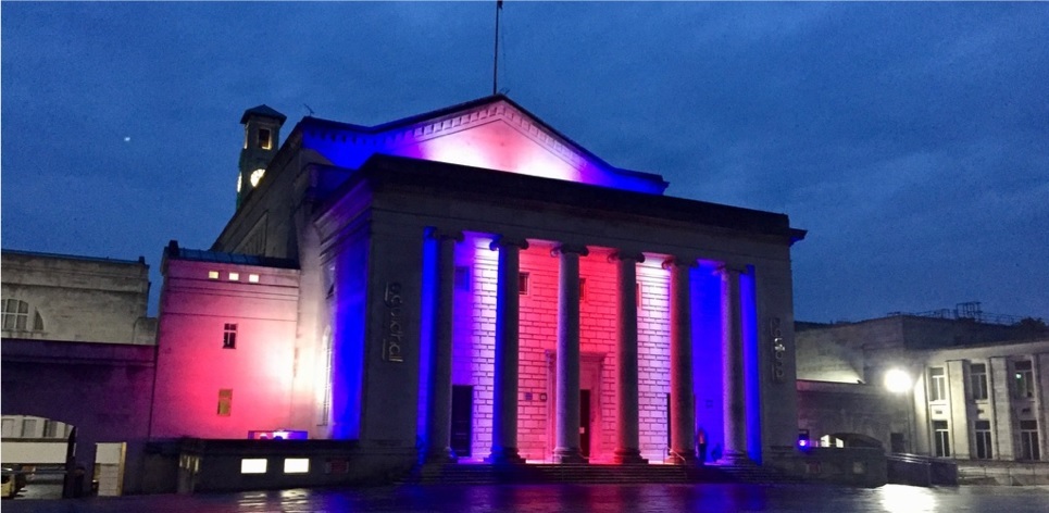 Southampton-Guildhall-red-white-blue-image